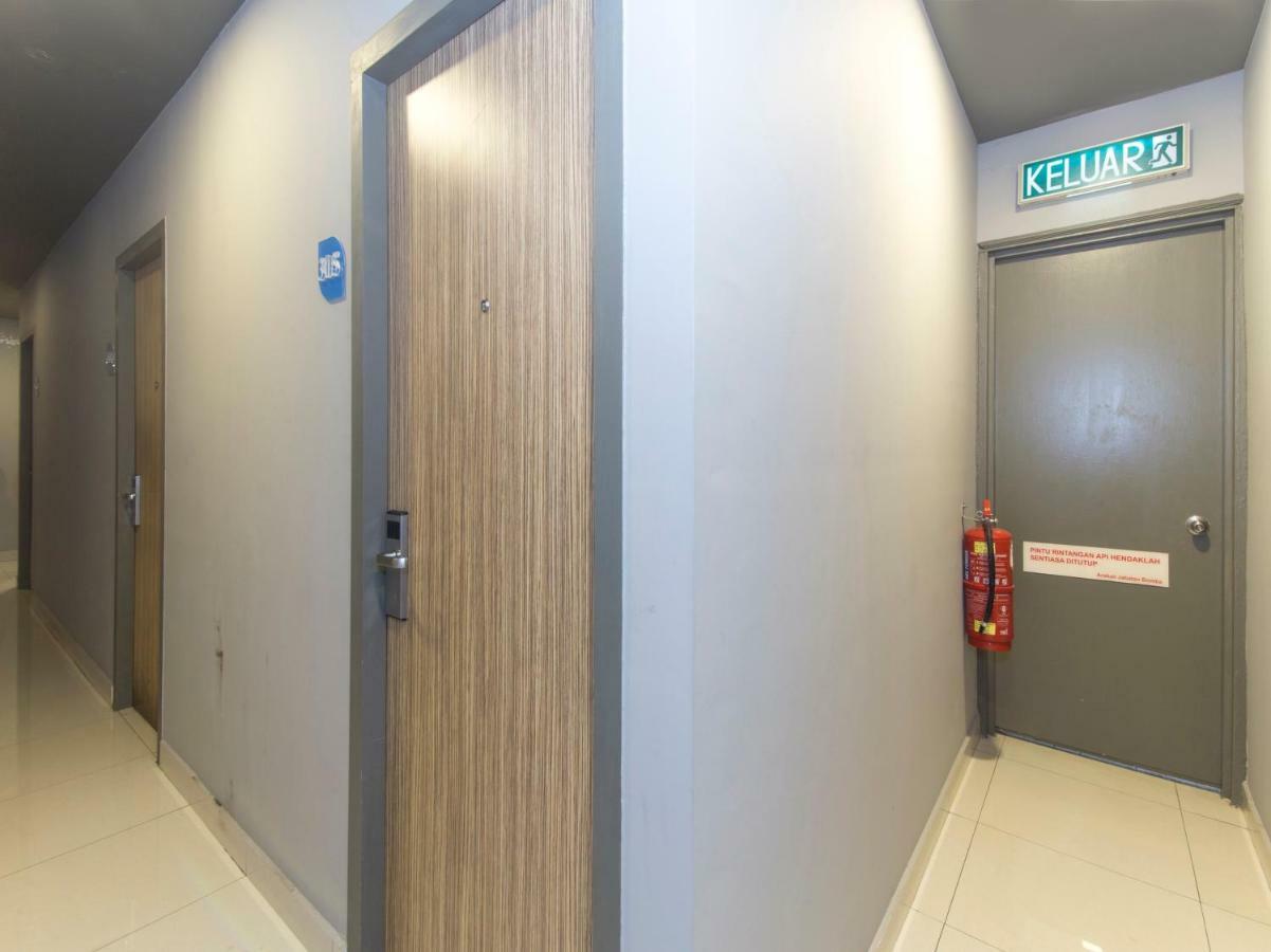 I-Hotel كوالالمبور المظهر الخارجي الصورة